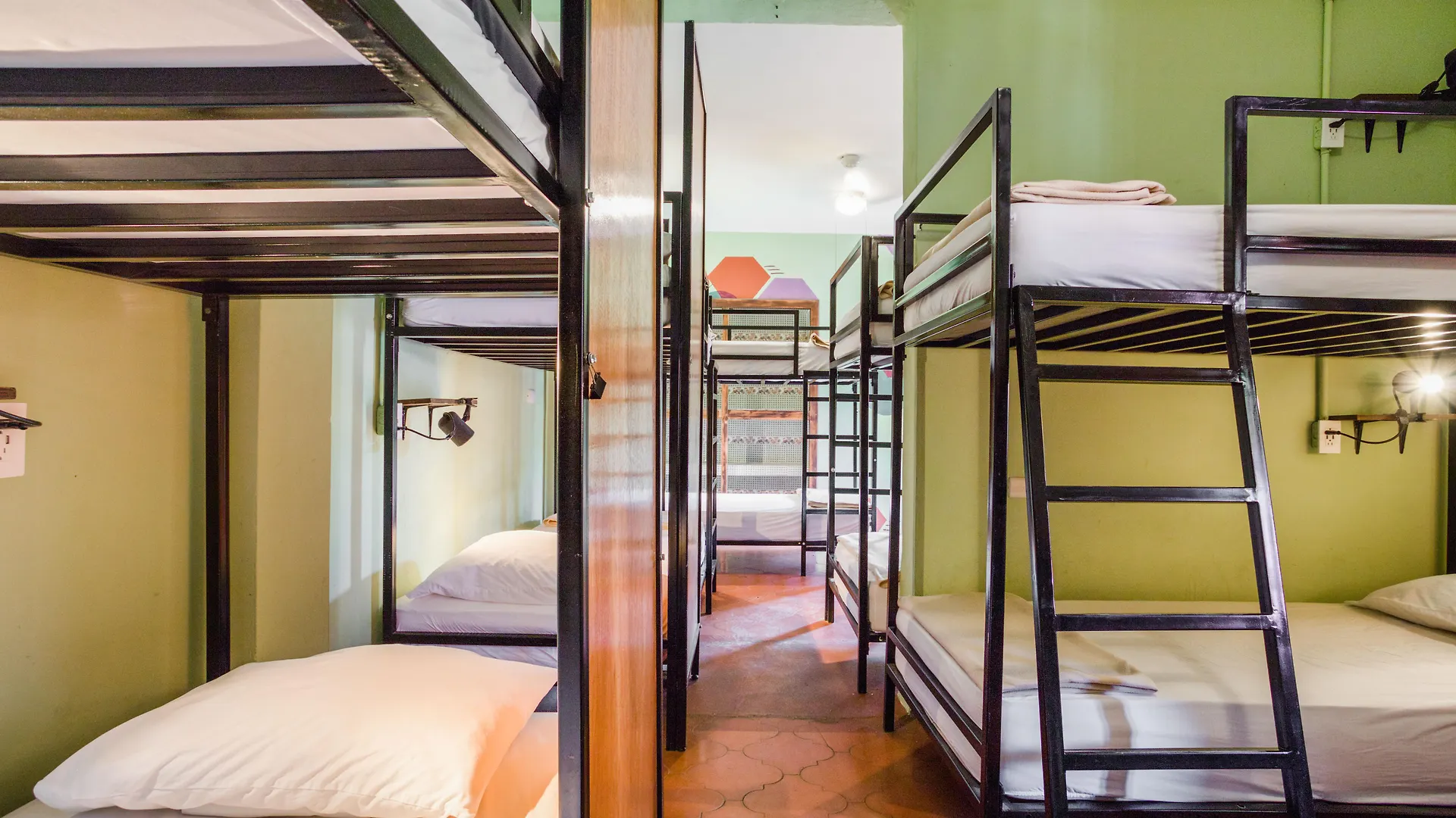 Socialtel Antigua Hotel