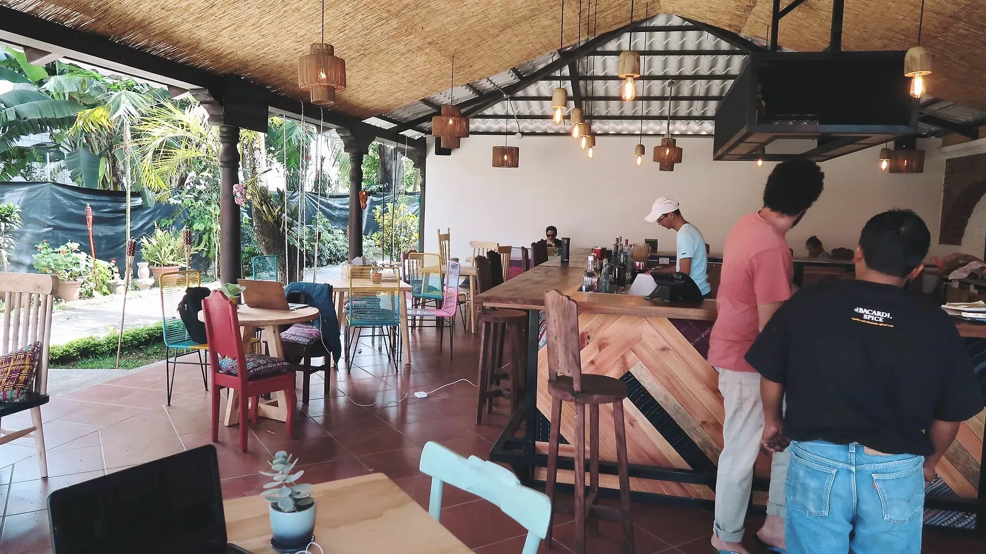 Socialtel Antigua Hotel