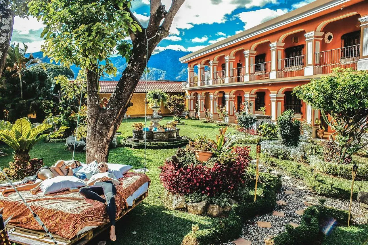 Socialtel Antigua Hotel